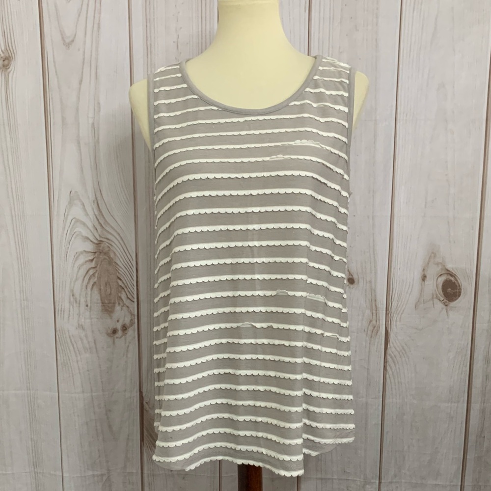 ModCloth Tank Top Size XL Scalloped Striped Gray White Sleeveless